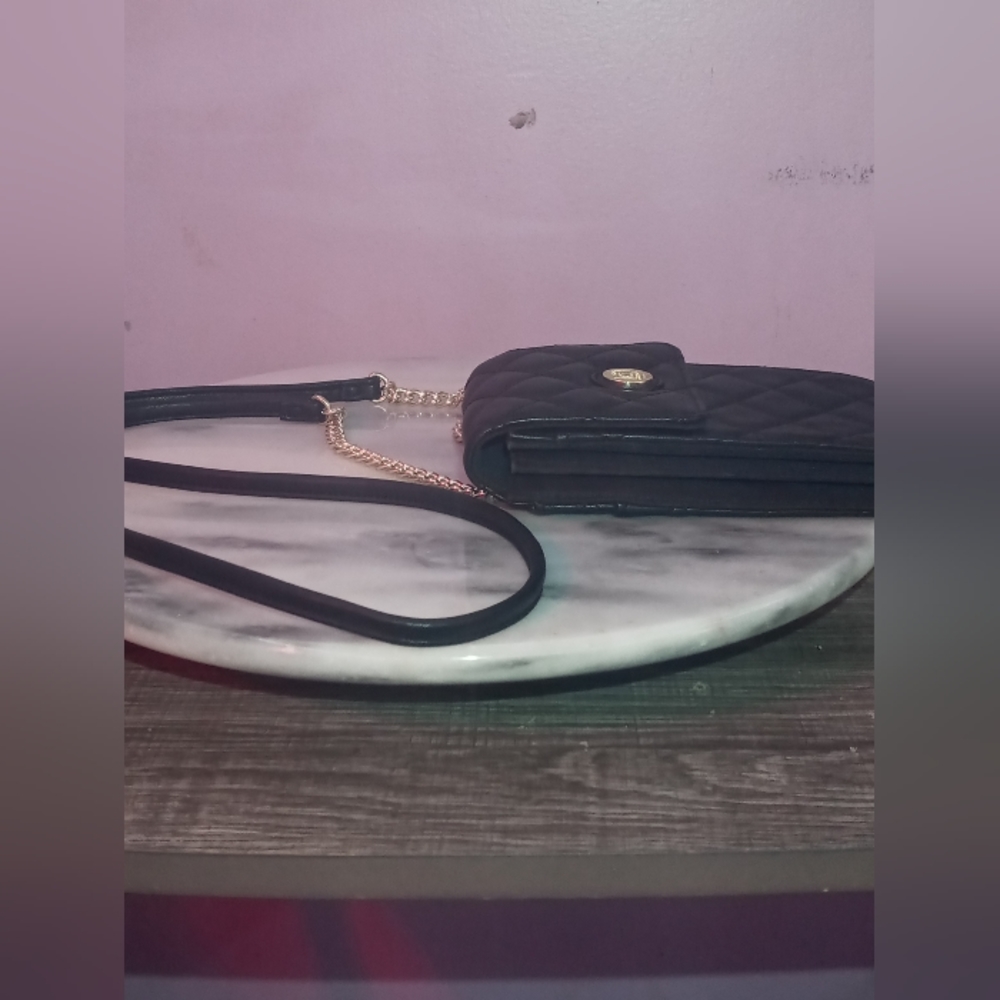 Liz Claiborne Quilted Black Phone/Wallet Crossbody purse